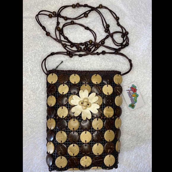 Natural Coconut Shell Handmade Crossbody Purse Hawaiian Sling Bag NWT - Picture 1 of 14